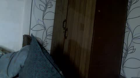 Snapshot of mirahardmanxx chatting on 02.28.25 Happy New Year  online show from 02.28.25