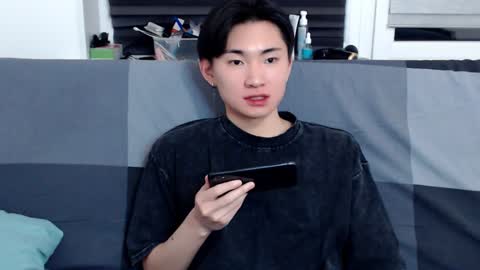 Snapshot of miram_yoo chatting on 01.26.25 online show from 01.26.25