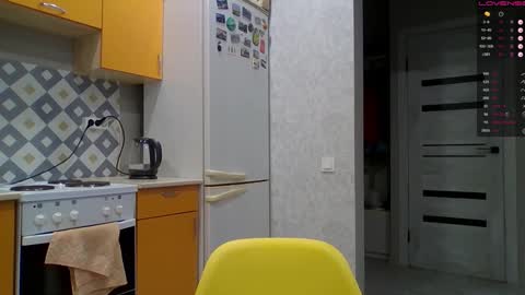 Snapshot of miranda_wish chatting on 10.07.25 MIRANDA online show from 10.07.25