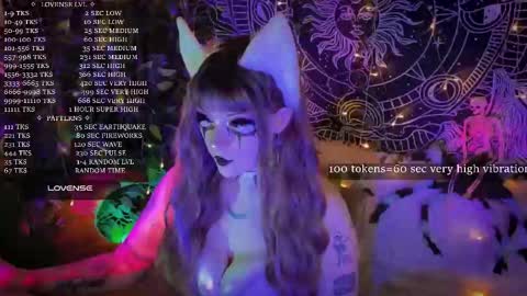 mirareed online show from 10.24.25