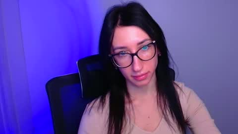 Snapshot of miriam_candyy chatting on 11.20.25 Mariam online show from 11.20.25