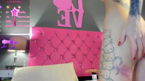 Snapshot of misaky_mei chatting on 02.18.25 MISAKY online show from 02.18.25