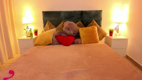 mishapallmer online show from 09.24.25