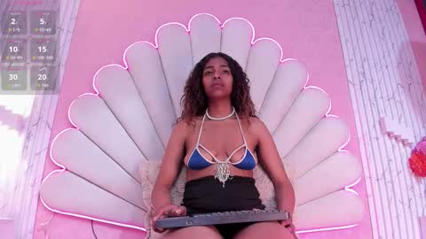 Snapshot of miss__smith_ chatting on 10.17.25 miss__smith_ online show from 10.17.25