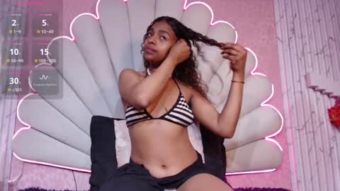 Snapshot of miss__smith_ chatting on 11.20.25 miss__smith_ online show from 11.20.25