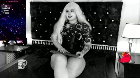 miss__star_ online show from 09.19.25