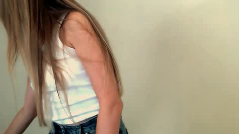 Angelina online show from 09.12.25