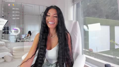 miss_diamond__ online show from 11.26.25