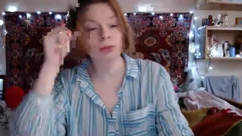 Elis online show from 02.14.25