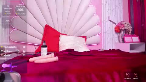 miss_evans_ online show from 10.25.25