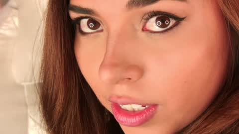 Snapshot of miss_galaxxia chatting on 01.07.25 Elisabeth IG galax xxia online show from 01.07.25