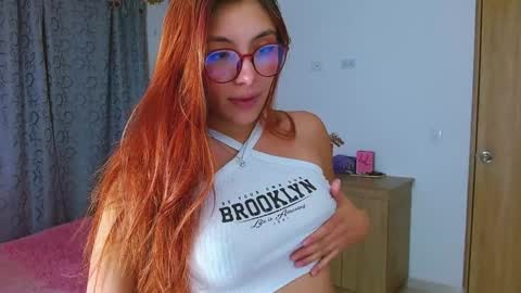 Snapshot of miss_issaa chatting on 01.21.25 Isabella online show from 01.21.25