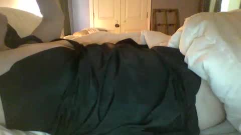 Snapshot of miss_kellyjo chatting on 10.17.25 miss_kellyjo online show from 10.17.25