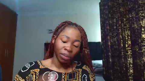 Snapshot of miss_kiarrafit chatting on 02.11.25 Miss Kiarrafit online show from 02.11.25