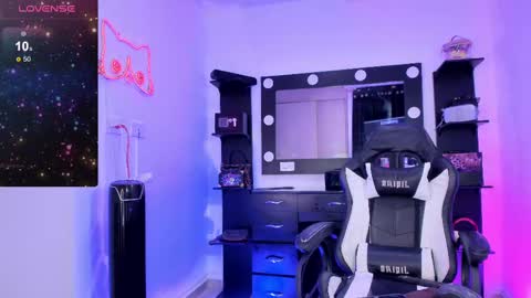 Miss Kittyn online show from 02.14.25