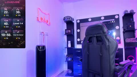 Miss Kittyn online show from 10.31.25