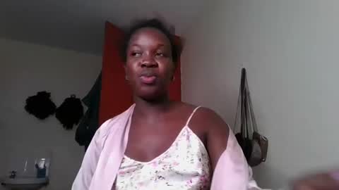 Snapshot of miss_kookie chatting on 02.04.25 miss_kookie online show from 02.04.25