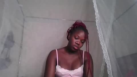 Snapshot of miss_kookie chatting on 02.18.25 miss_kookie online show from 02.18.25