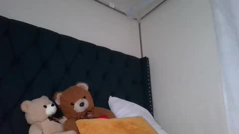 Snapshot of miss_kookie chatting on 09.17.25 miss_kookie online show from 09.17.25