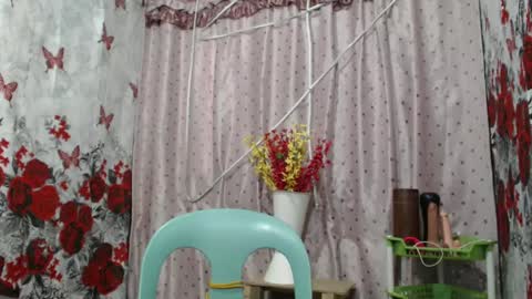 Snapshot of miss_lianslim chatting on 03.12.25 inday online show from 03.12.25