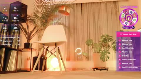 Snapshot of miss_satori_rose chatting on 12.25.24 Satori Rose online show from 12.25.24