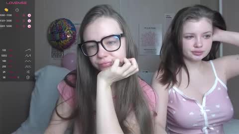 Snapshot of miss_sweetbb chatting on 12.10.24 Bella online show from 12.10.24