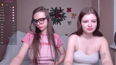 Snapshot of miss_sweetbb chatting on 12.29.24 Bella online show from 12.29.24