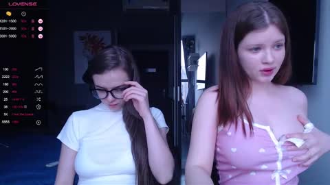Snapshot of miss_sweetbb chatting on 02.04.25 Bella online show from 02.04.25