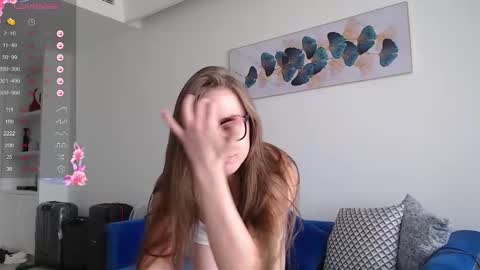 Snapshot of miss_sweetbb chatting on 02.22.25 Bella online show from 02.22.25