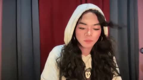 Snapshot of miss_veron_xoxo chatting on 11.09.25 miss_veron_xoxo online show from 11.09.25