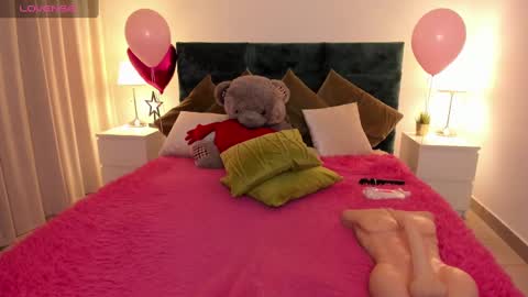 Snapshot of missangellina chatting on 03.11.25 Angelina online show from 03.11.25