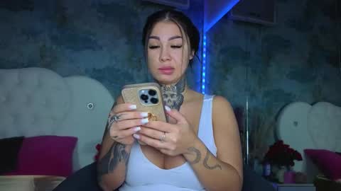Snapshot of missangellxx chatting on 10.06.25 missangellxx online show from 10.06.25