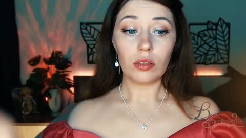 Snapshot of missbeverlymills chatting on 01.25.25 The divine Beverly online show from 01.25.25