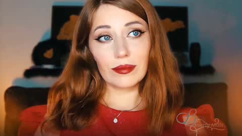 Snapshot of missbeverlymills chatting on 09.19.25 The divine Beverly online show from 09.19.25