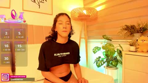 Snapshot of missbrasil_ chatting on 11.19.25 Sara Vanegas online show from 11.19.25