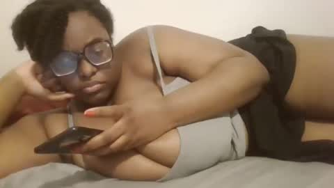 Snapshot of misscc9913 chatting on 02.26.25 misscc9913 online show from 02.26.25