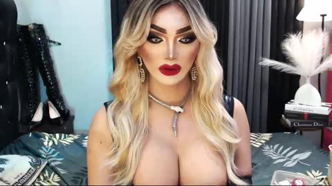 PRIESTESS CHANNEL online show from 02.17.25