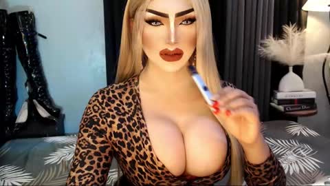 PRIESTESS CHANNEL online show from 11.04.25