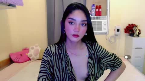 Snapshot of missindependent999 chatting on 12.21.24 jj online show from 12.21.24