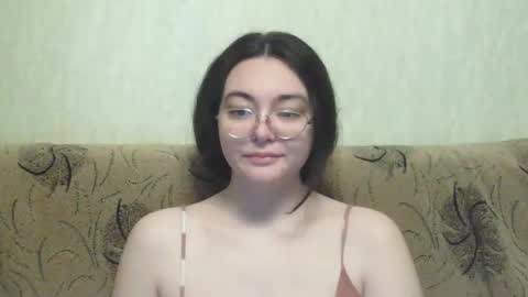Snapshot of missis_mona chatting on 03.09.25 missis mona online show from 03.09.25