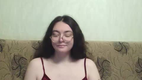 Snapshot of missis_mona chatting on 09.10.25 missis mona online show from 09.10.25