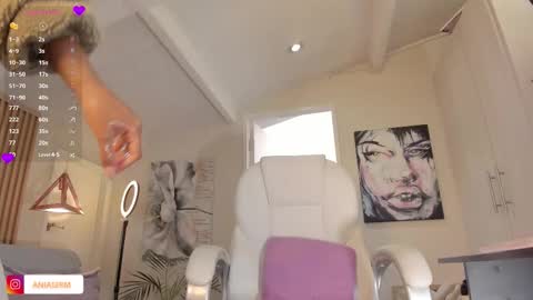 Ania online show from 11.21.25