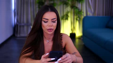 Snapshot of misskiarra chatting on 03.08.25 misskiarra online show from 03.08.25