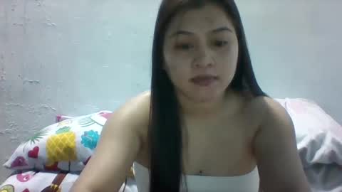 Snapshot of misskitty2xxx chatting on 12.19.24 Merry online show from 12.19.24