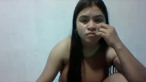 Snapshot of misskitty2xxx chatting on 03.08.25 Merry online show from 03.08.25