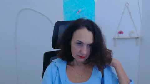 Christina online show from 12.05.25