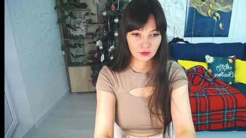 MissLaura online show from 01.11.25