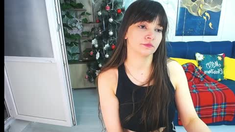 MissLaura online show from 01.13.25