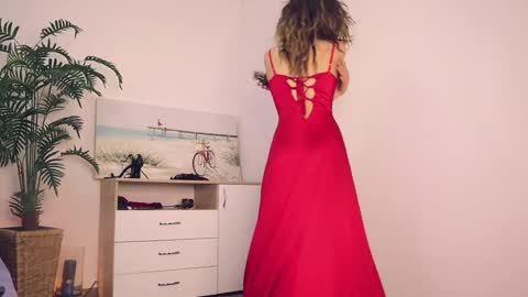 Snapshot of misslullu chatting on 02.05.25 Lullu online show from 02.05.25