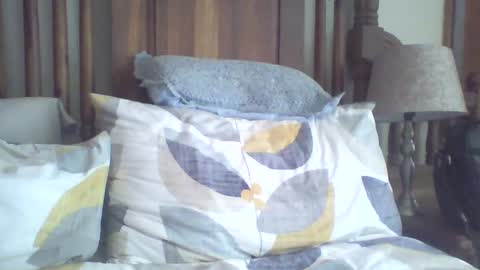 Snapshot of missmeandre chatting on 12.18.24 4bdn couple online show from 12.18.24